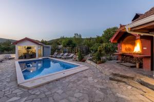 Πισίνα στο ή κοντά στο Holiday home Luka