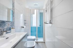 Koupelna v ubytování Prada & Bocconi - Cozy Studio, Fast WiFi, Tram