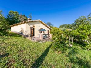 Vonkajšia záhrada v ubytovaní Holiday Home Grilli by Interhome