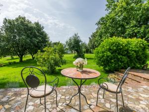 Zahrada ubytování Holiday Home Ciliegiolo by Interhome