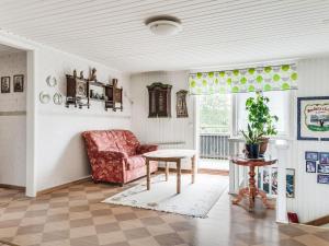Posezení v ubytování Holiday Home Enerhögen Flädern by Interhome