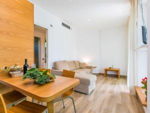 Posedenie v ubytovaní Holiday Home Biovillage-6 by Interhome