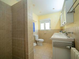 Kúpeľňa v ubytovaní Holiday Home Pedro by Interhome