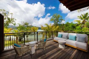 Balkón nebo terasa v ubytování Mango House Seychelles, LXR Hotels & Resorts