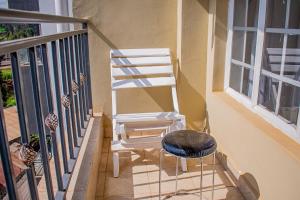 Balkón nebo terasa v ubytování Belaire BnB Ruaka 3