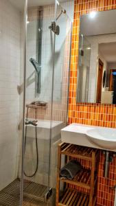 Kúpeľňa v ubytovaní Apartmán pri mori + 33 fotografií