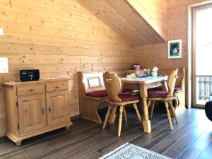 Kuchyň nebo kuchyňský kout v ubytování Apartment Beim Ahorn by Interhome