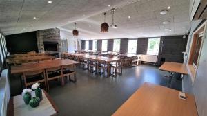 Veitingastaður eða matsölustaður á Marsbäcken Hostel