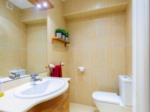Koupelna v ubytování Apartment Las Vegas by Interhome