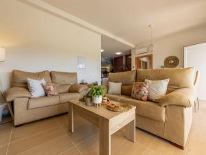 Χώρος καθιστικού στο Holiday Home Elidia by Interhome