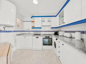 Køkken eller tekøkken på Apartment Panorama-1 by Interhome