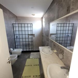 Koupelna v ubytování Hotel Erandi
