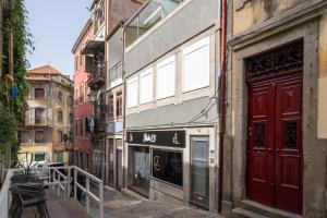 Το κτήριο όπου στεγάζεται  το διαμέρισμα