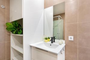 O baie la Lusi'Apartment - Douro River so close by Guest SPA +16 fotografii