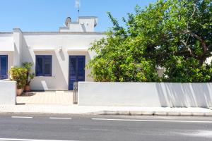 Το κτήριο όπου στεγάζεται  η παραθεριστική κατοικία