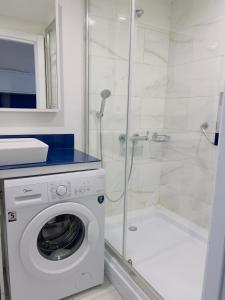 Koupelna v ubytování #Orbi-city + 13 fotografií