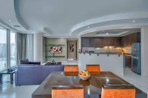 Icon Delux Hotel Apartments Al Barsha - Formerly Abidos的厨房或小厨房