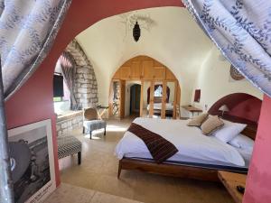 Letto o letti in una camera di Artists' Colony Inn Zefat
