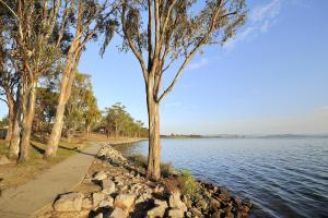 Galeriebild der Unterkunft NRMA Lake Somerset Holiday Park in Kilcoy