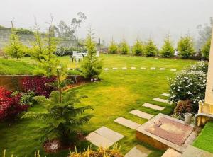 Orchard Valley View外面的花园