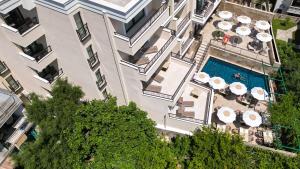Bazén v ubytování Hotel Pima Budva nebo v jeho okolí