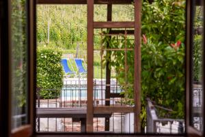 The swimming pool at or close to Agriturismo Cantine Bevione - Rooms with air conditioning
