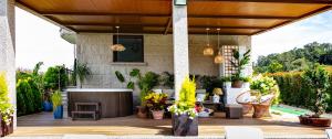 Ogród w obiekcie Casa Victoria garden con Jacuzzi y piscina