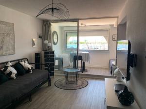 Istumisnurk majutusasutuses Appartement avec vue sur le port