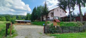 普雷代亚尔Casa de Vacanta Predeal的相册照片