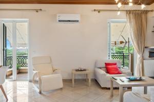 Gallery image of Lefkes Apartment in Lygia