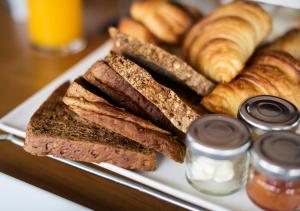 Jídlo v hotelu nebo okolí