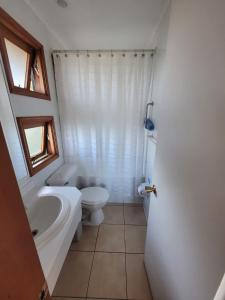 Koupelna v ubytování Hotel y Cabañas Punta Larga - Caja Los Andes