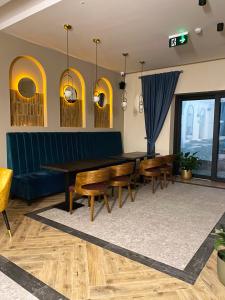 O zonă de relaxare la AVIOR Garni Hotel