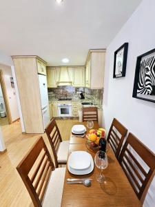 Kuchyň nebo kuchyňský kout v ubytování PANDORA City Center Apartment + 8 fotografií