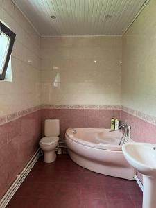 A bathroom at Story Guesthouse Még 6 kép