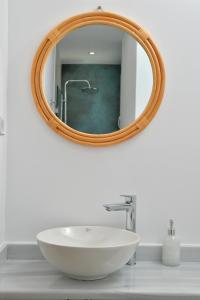 Φωτογραφία από το άλμπουμ του Villa & Studio Hydroussa Sea View στο Γαύριο