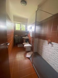 Kúpeľňa v ubytovaní Relax & Comfort Redona 8 Green Oasis near City Centre