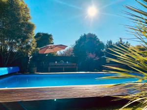 Πισίνα στο ή κοντά στο Woodstock Suite +14 φωτογραφίες