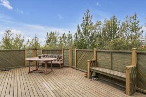Balcony o terrace sa Cabin Úthlíð - Birta Rentals