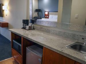 Kuchyň nebo kuchyňský kout v ubytování Best Western Santorin