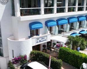 Balkón nebo terasa v ubytování Capri Bougainville Luxury Boutique Hotel