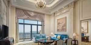 Posezení v ubytování Crowne Plaza Dongying by IHG