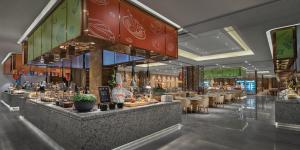 Restaurace v ubytování Crowne Plaza Dongying by IHG