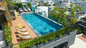 Bazén v ubytování Seahorse Signature Danang Hotel by Haviland nebo v jeho okolí