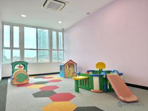 Dětský klub v ubytování TriTower Residence Johor Bahru by Stayrene