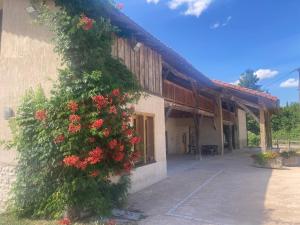 Gallery image of Les Gîtes de la Ferme de Pérouges in Pérouges +20 photos