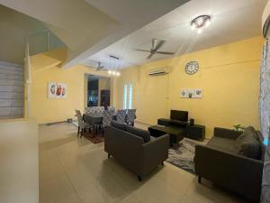 Posezení v ubytování Homestay Raudhah, Taman Gombak Ria
