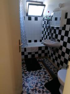 Kúpeľňa v ubytovaní Hortenzia apartman