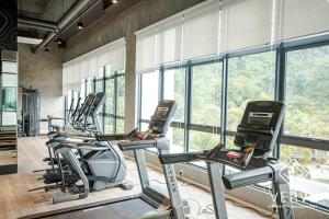 Fitness centrum a/nebo fitness zařízení v ubytování Ipoh Tambun Lost World Onsen by Verve