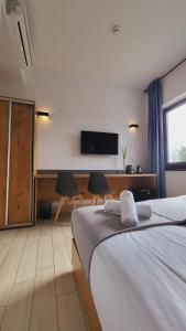 TV a/nebo společenská místnost v ubytování Hotel Konopielka